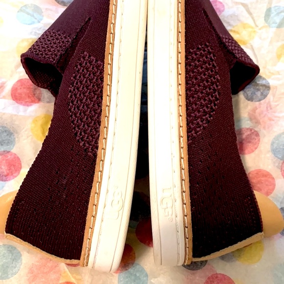 UGG SAMMY KNIT SLIP ON SNEAKER - Picture 2 of 7